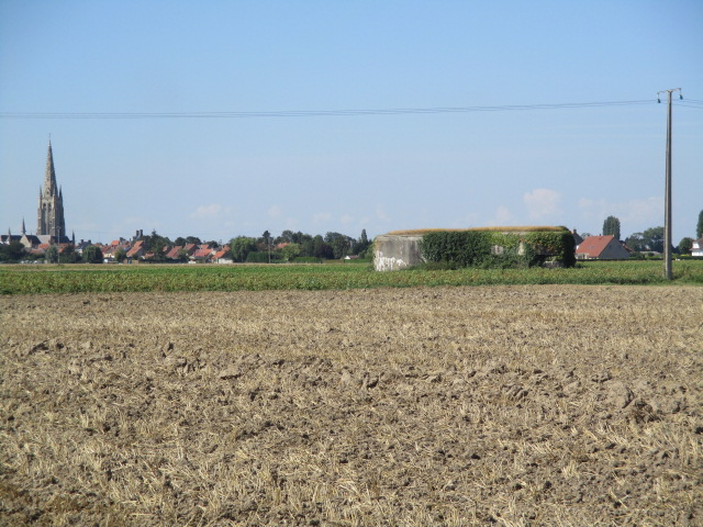 Ligne Maginot - A2 - HONDSCHOOTE - (Blockhaus lourd type STG / STG-FCR - Double) - Le blockhaus A 2 - Hondschoote situé dans cet environnement. - Smardz Félix