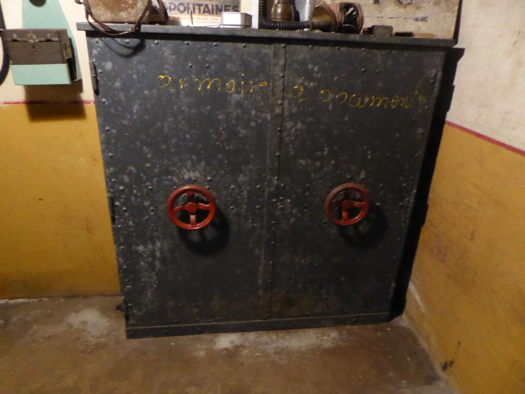 Ligne Maginot - BAMBESCH - A35 - (Ouvrage d'infanterie) - PC de l'ouvrage
Armoire à documents - ELLENA-CUNY