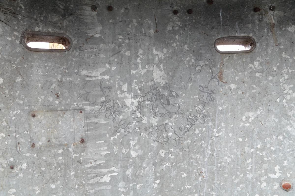 Ligne Maginot - HEITEREN (PC II/28° RIF) - (PC de Quartier) - Grafitis allemand dans une des guérite escargot - Les Gardiens du Rhin