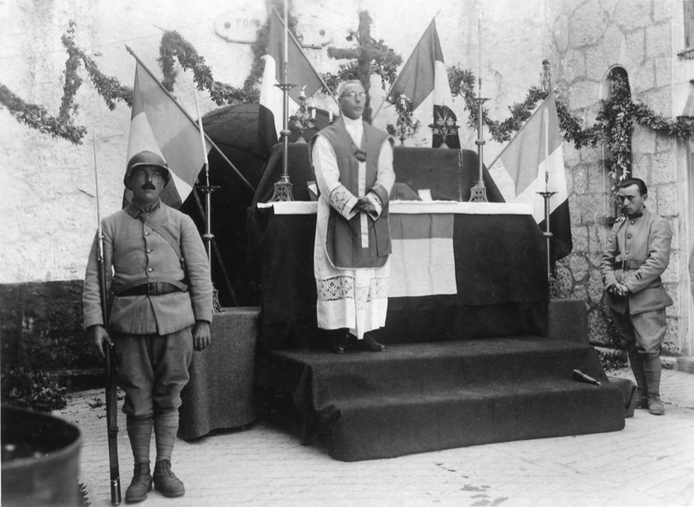 Ligne Maginot - BARBONNET - FORT SUCHET - (Ouvrage d'artillerie) - Messe dans le Fort Suchet, probablement fin septembre ou début octobre 1939. - Inconnu - Collection Famille SIMON