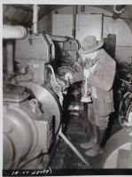 Ligne Maginot - FROHMUHL (PC DU QUARTIER KAPELLENHOF - II/153° RIF) - (Abri) - Renseignements au dos de la photo : 
Photo Signal Corp 28098/ETO HQ 44 29881 15 dec 1944
L'abri de la Fromuehle était alors utilisé comme abri par prés de 200 civils.