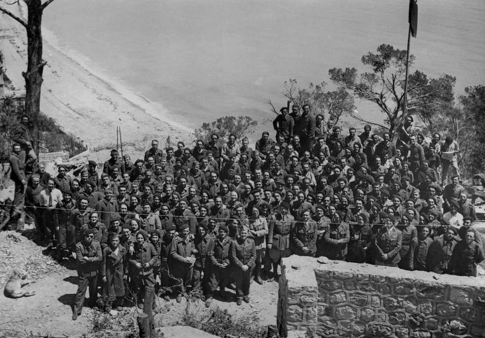 Ligne Maginot - CAP MARTIN - (Ouvrage d'artillerie) - Une partie de l'équipage de l'ouvrage de Cap Martin en 1939 - Inconnu