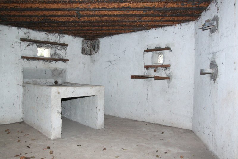 Ligne Maginot - HERRENFELD EST - (Abri actif) - Chambre de tir nord - Les Gardiens du Rhin