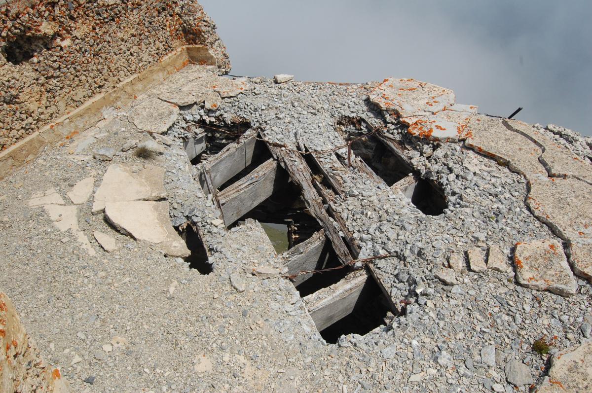Ligne Maginot - TURRA - (Observatoire d'artillerie) - Le toit - Michal Prasil