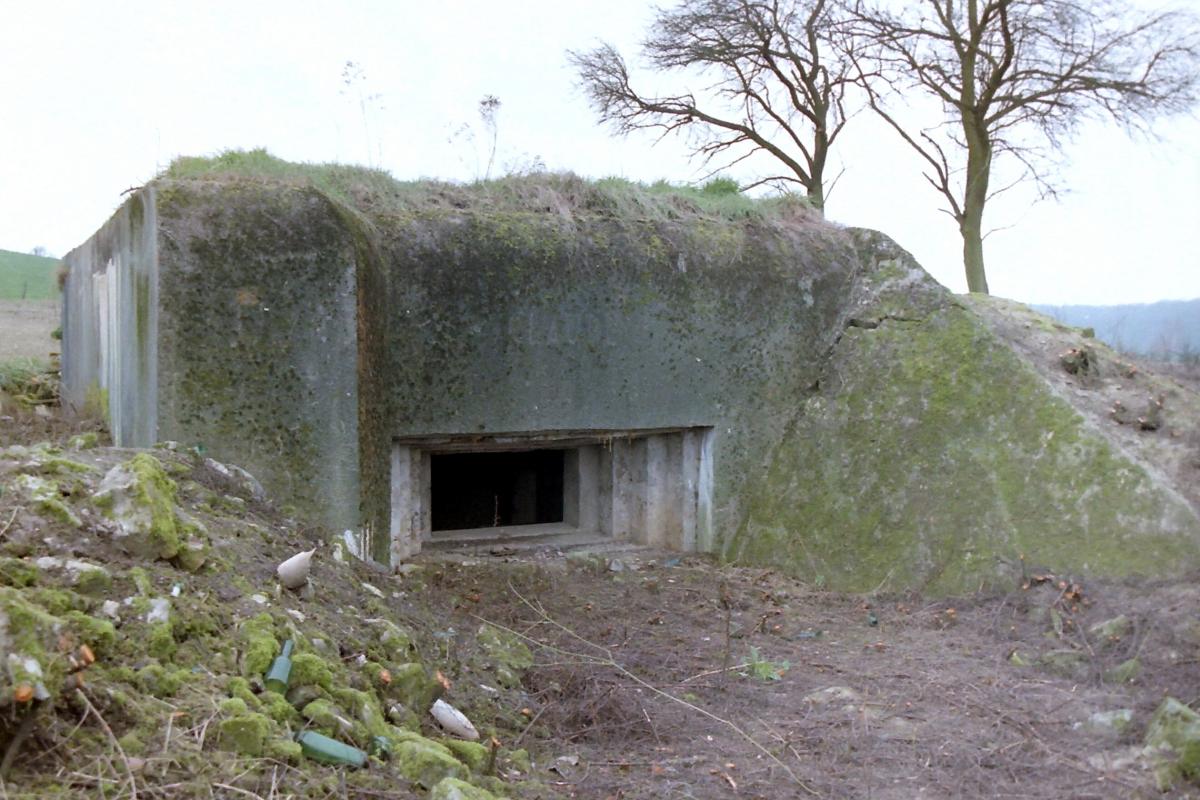 Ligne Maginot - Bb31-B - CLAUDE - (Blockhaus pour canon) - Vue du bloc en 1995 - Alain Perouffe