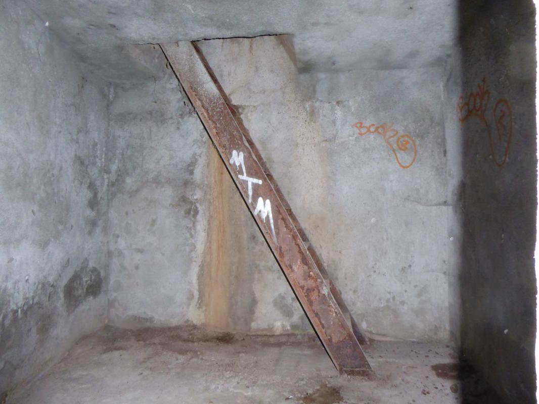 Ligne Maginot - E8 - GUILLAUMES - (Casemate d'infanterie - Simple) - Accès au sous sol - ELLENA-CUNY