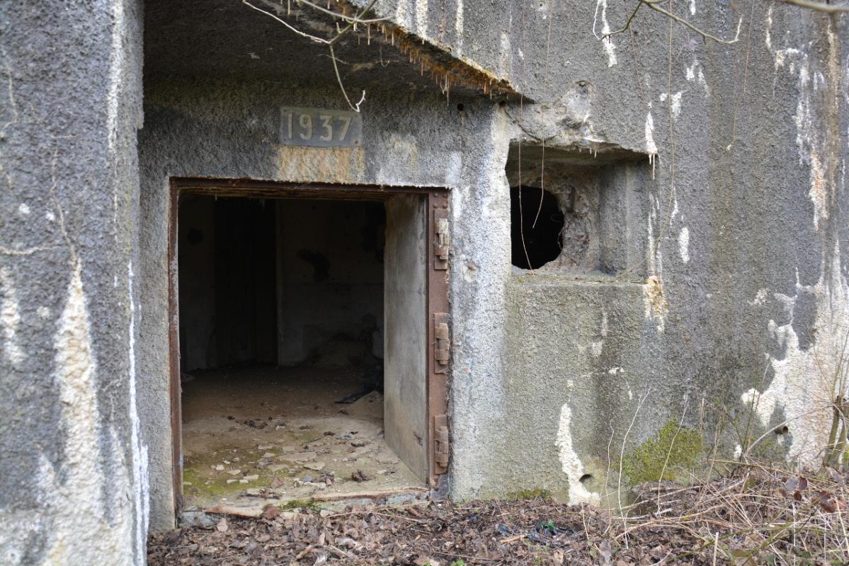 Ligne Maginot - Blockhaus B 540 - RUAINCE - Porte d'entrée avec date de construction (1937) - Jean PISSON