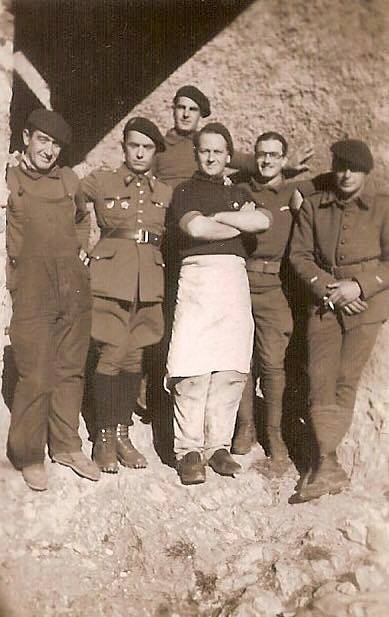 Ligne Maginot - COL DES BANQUETTES (EO7) - (Abri actif) - Une partie de l'équipage de l'ouvrage - Inconnu