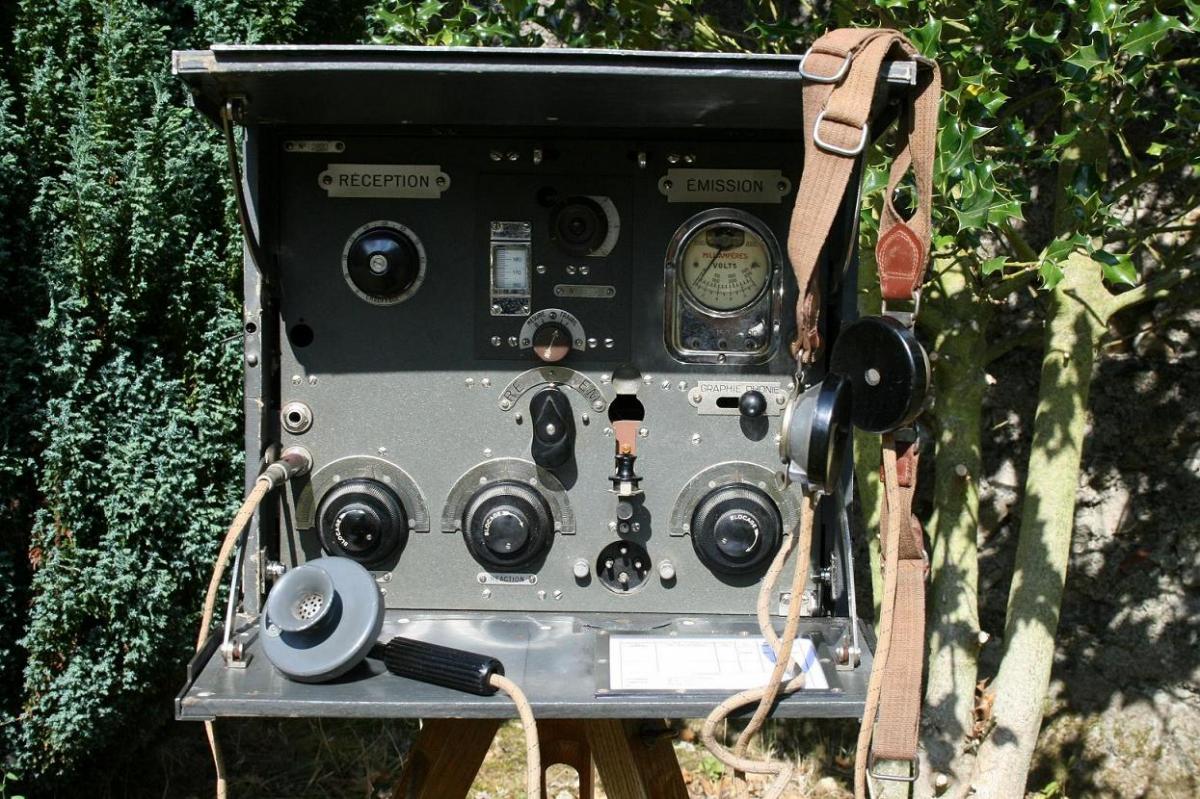 Poste émetteur récepteur ER 22