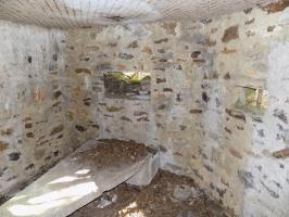 Ligne Maginot - BA106 - ROUTE DE REVIN 3 - (Blockhaus pour arme infanterie) - Créneaux Hotchkiss gauche et Obs/FM centrale