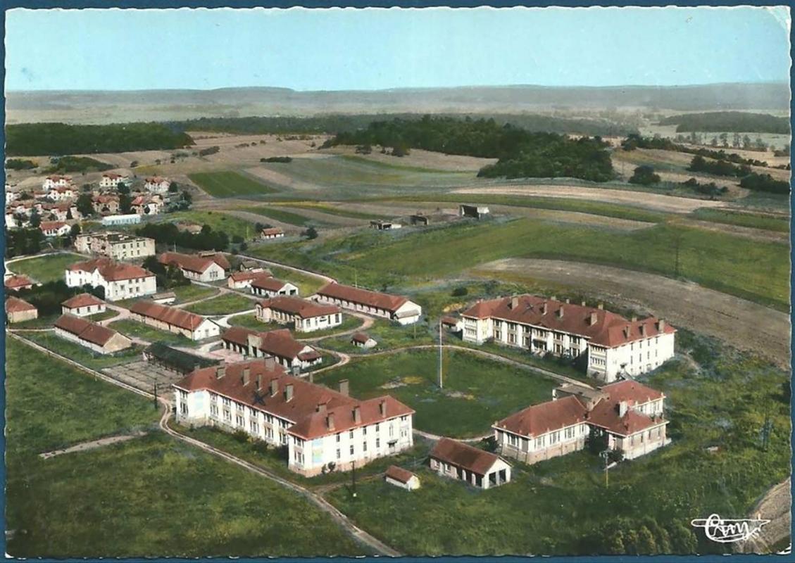 Ligne Maginot - BOCKANGE - (Camp de sureté) - Carte postale
Le stand de tir est visible à l'arriére plan