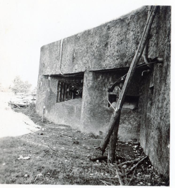 Ligne Maginot - 35/3 - MARCKOLSHEIM SUD - (Casemate d'infanterie - Double) - Vue de la chambre de tir sud - Inconnu