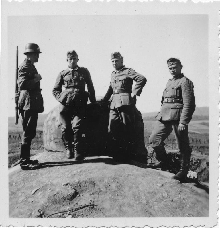 Ligne Maginot - LA FERTE - (Ouvrage d'infanterie) - Bloc 2
Cloche GFM n°8 - Inconnu