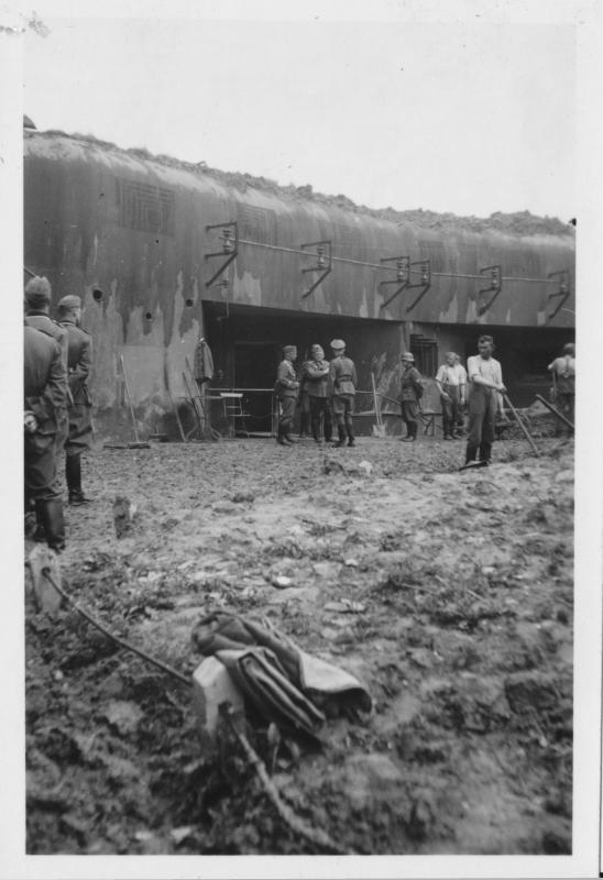 Ligne Maginot - SCHOENENBOURG - (Ouvrage d'artillerie) - Entrée des hommes, 1940. - Inconnu