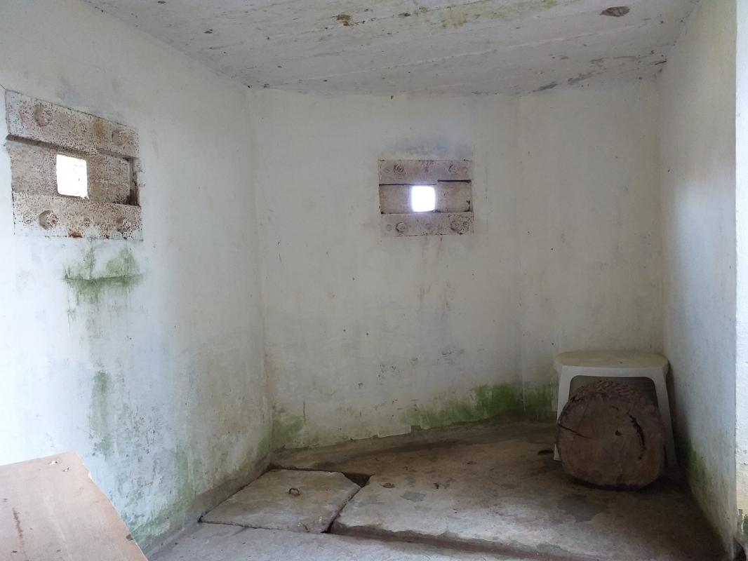 Ligne Maginot - TRIMBACH EST - (Blockhaus pour arme infanterie) - Chambre de tir (créneau droit et central) - gregfuchs