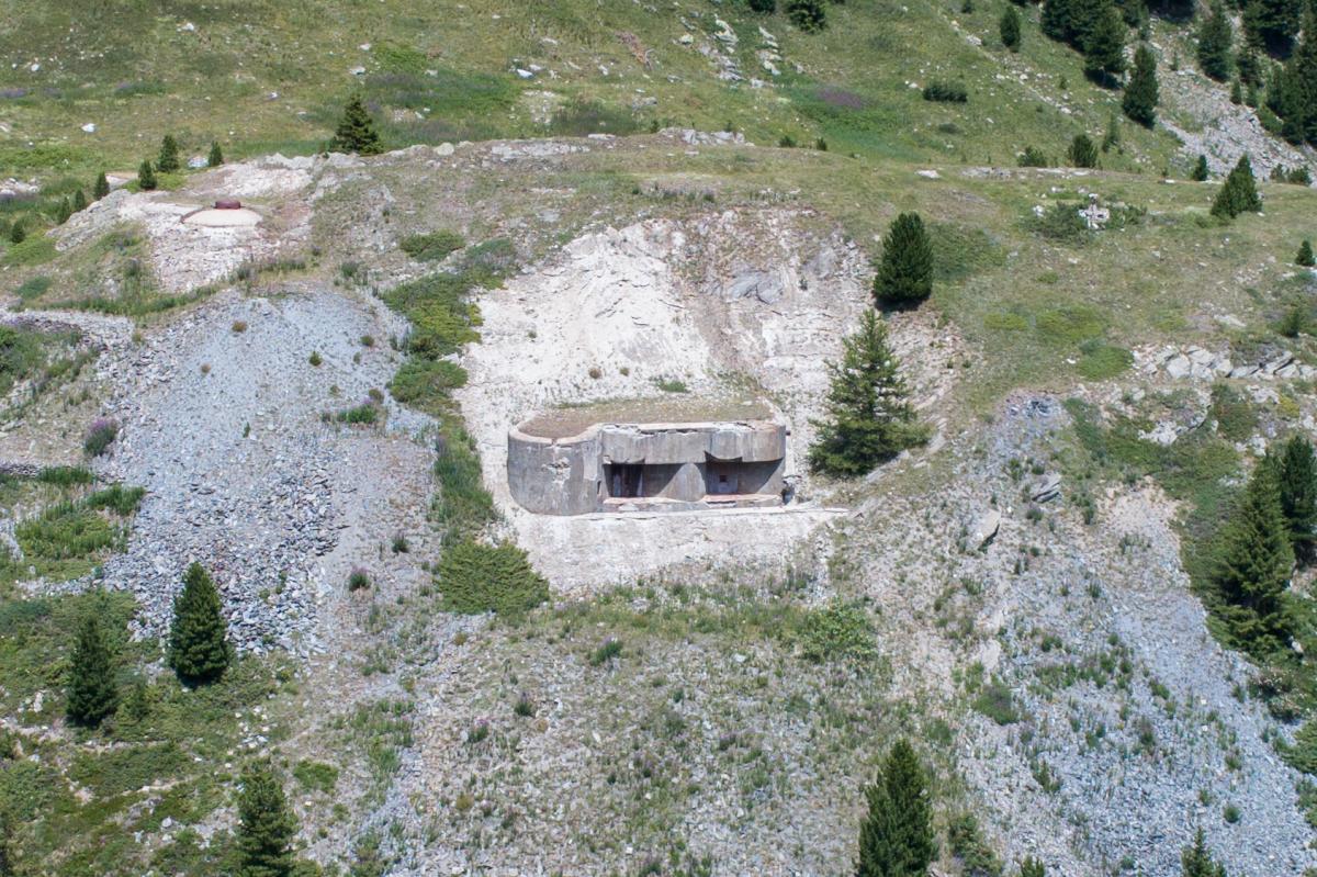 Ligne Maginot - LAVOIR - (Ouvrage d'artillerie) - Bloc 2 et cloche VDP du bloc 3 - Hubert DURLEWANGER