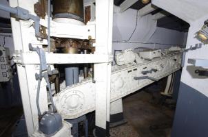 Ligne Maginot - BOIS DU FOUR - A5 - (Ouvrage d'infanterie) - Tourelle de mitrailleuses
Étage inférieur
Balancier en position d'éclipse