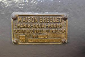 Ligne Maginot - ROHRBACH - FORT CASSO - (Ouvrage d'infanterie) -  Usine electrique
 Plaque de constructeur de l'excitatrice