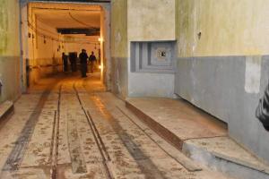 Ligne Maginot - SIMSERHOF - (Ouvrage d'artillerie) - Entrée munitions
Galerie et pont escamotable