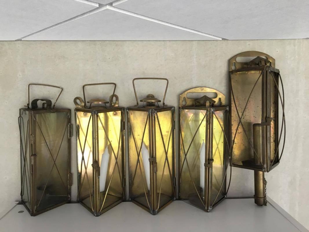 Lampes triangulaires