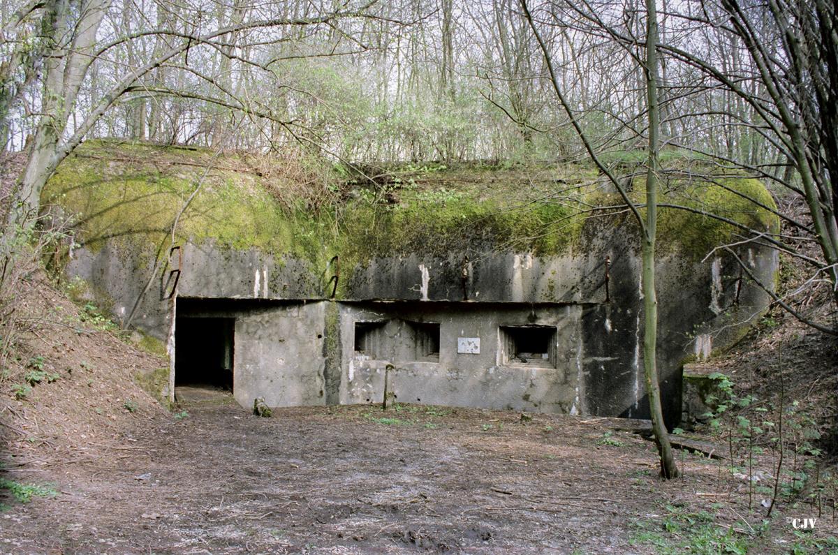 Ligne Maginot - SOETRICH - A11 - (Ouvrage d'artillerie) - L'entrée des hommes
1995  - Lia VERMEULEN