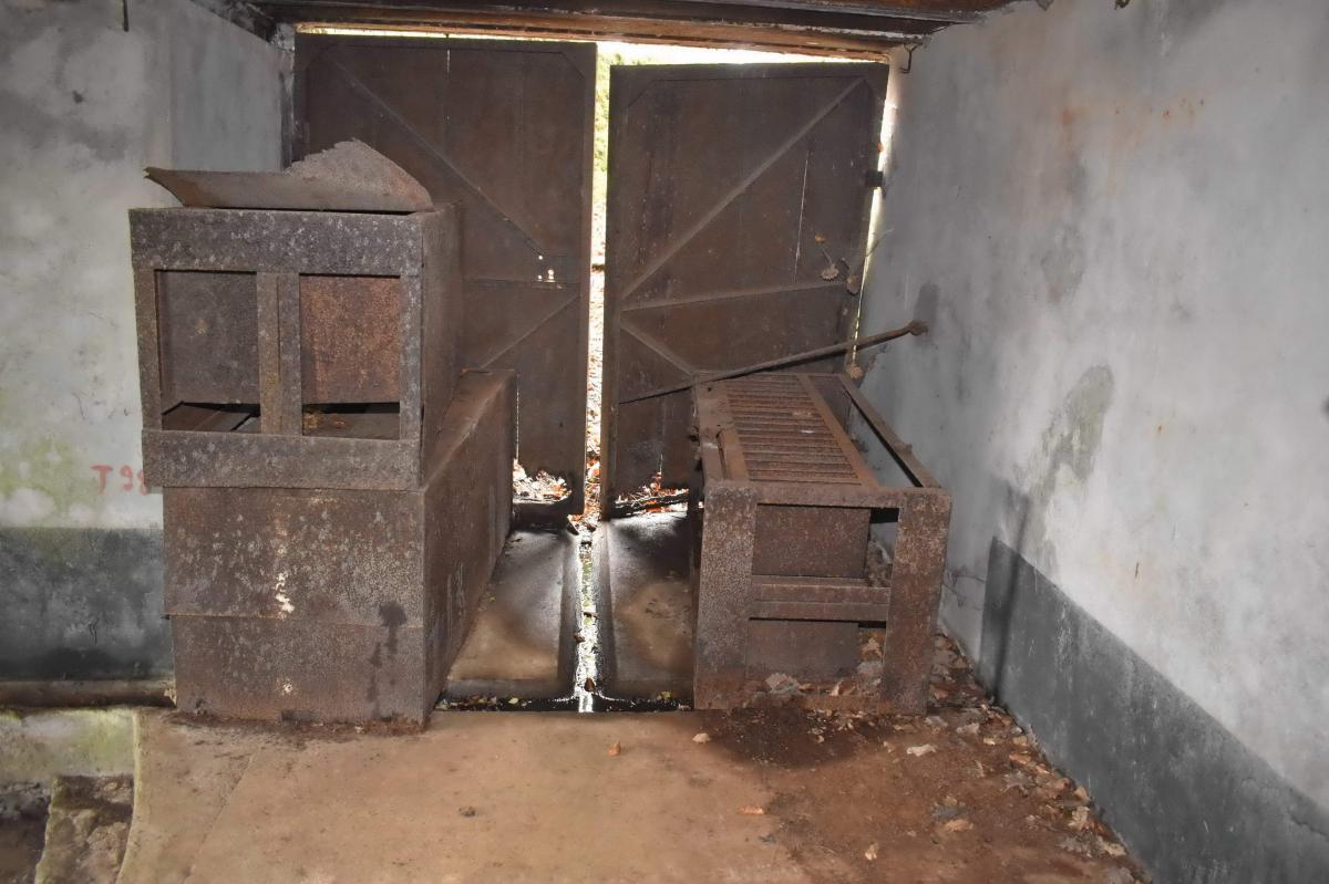 Ligne Maginot - BIESENBERG - (Casemate d'artillerie) - Entrée et des caisses de munition - Daniel Froehly