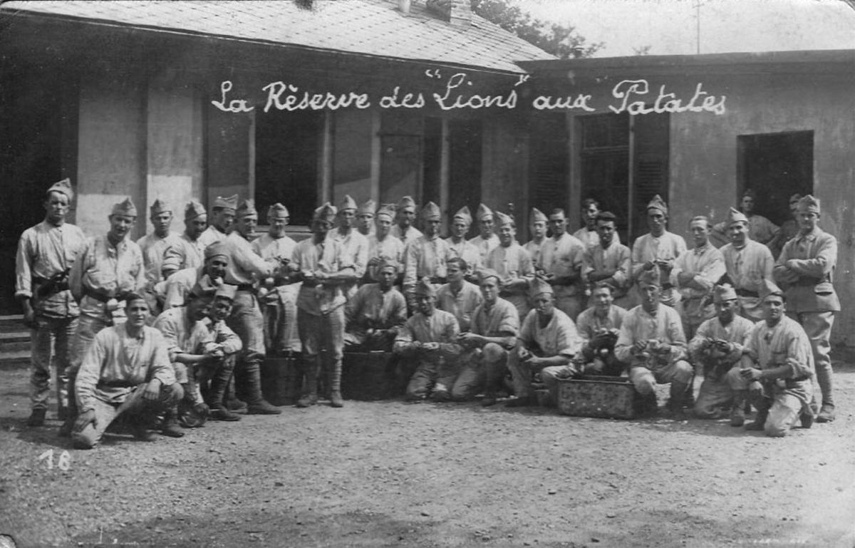 Ligne Maginot - OBERHOFFEN-SUR-MODER - (Camp de sureté) - 23° RIF - La corvée de patates - Inconnu