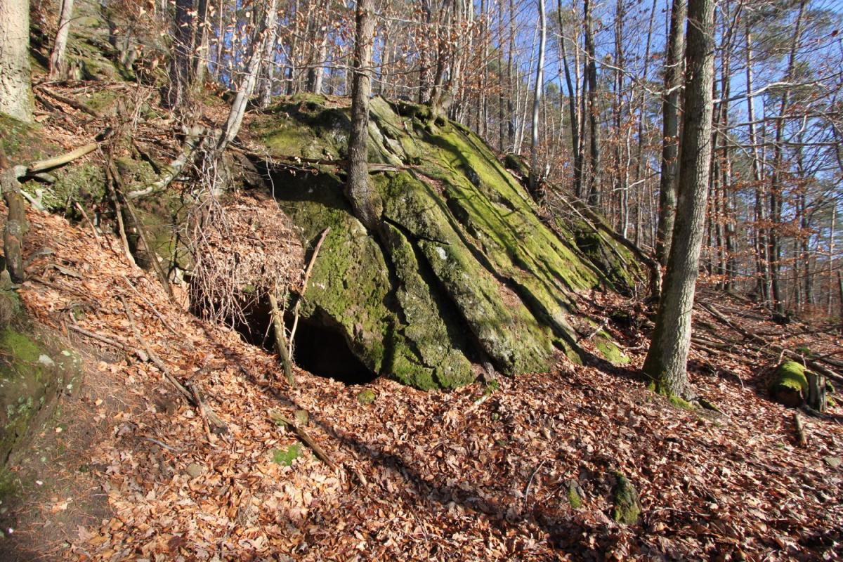 Ligne Maginot - PHILIPPSBOURG (154°RIF - 1/168°RAP) - (PC de Sous-Secteur) - Abri sous roche                       - Antoine SCHOEN