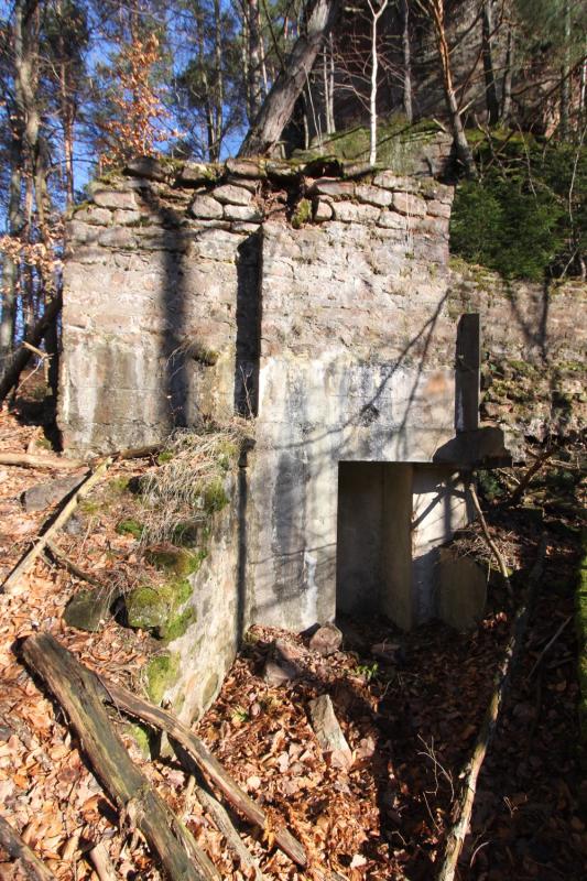 Ligne Maginot - PHILIPPSBOURG (154°RIF - 1/168°RAP) - (PC de Sous-Secteur) - Entrée principale du PC                                                - Antoine SCHOEN