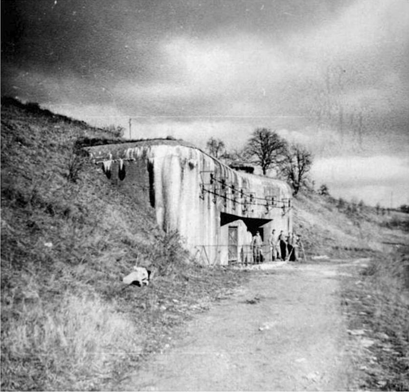 Ligne Maginot - FOUR A CHAUX - FAC - (Ouvrage d'artillerie) - L'entrée des hommes - Inconnu