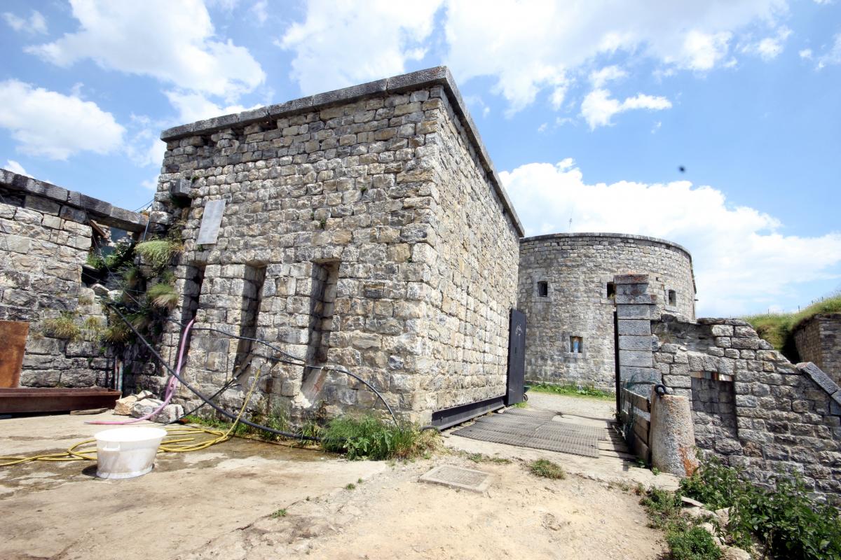 Ligne Maginot - LA PLATTE - (Blockhaus pour arme infanterie) -                                   - Michel & Philippe ZIMMER