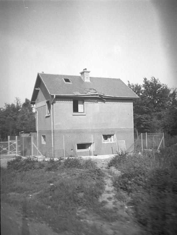 Ligne Maginot - MF18 - U - BOIS DE PURE - (Poste GRM - Maison Forte) - La maison forte de Pure (MF18) peu après les hostilités. Photo prise par un soldat de la Wehrmacht - Egon Pfende