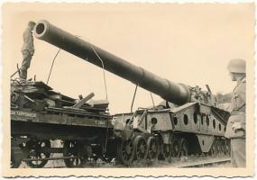 Ligne Maginot - ALVF - Canon de 340 mle 1912 sur berceau - La pièce  Mireille du 372 RALVF
Canon de 340 mm modèle 1912 sur affût à berceau Saint-Chamond