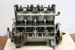 Ligne Maginot - Bariquand et Mare - Moteur produit en 1909 pour l'équipement de l'un des avions des frères Wright
Photo Museums Victoria n° 406324