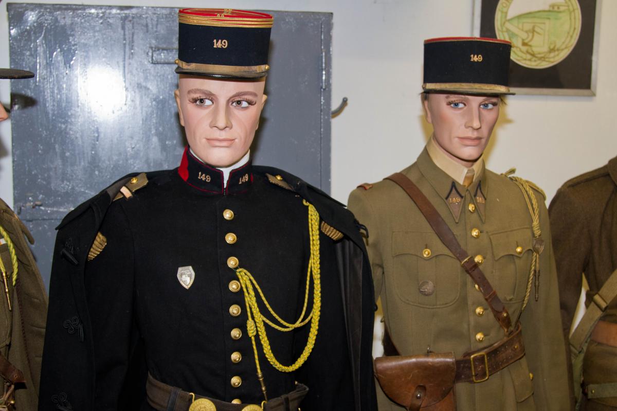 Ligne Maginot - Uniformes d'officiers du 149e RIF - Uniformes d'officiers du 149e RIF
Musée de Fermont