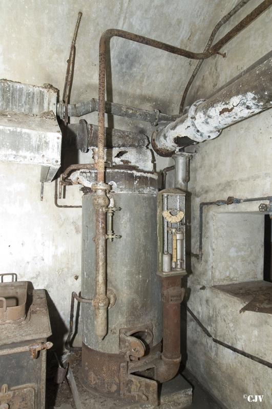 Ligne Maginot - BOIS D'ESCHERANGE - X3 (QUARTIER KANFEN - I/169°RIF) - (Abri) - La cuisine - Lia VERMEULEN