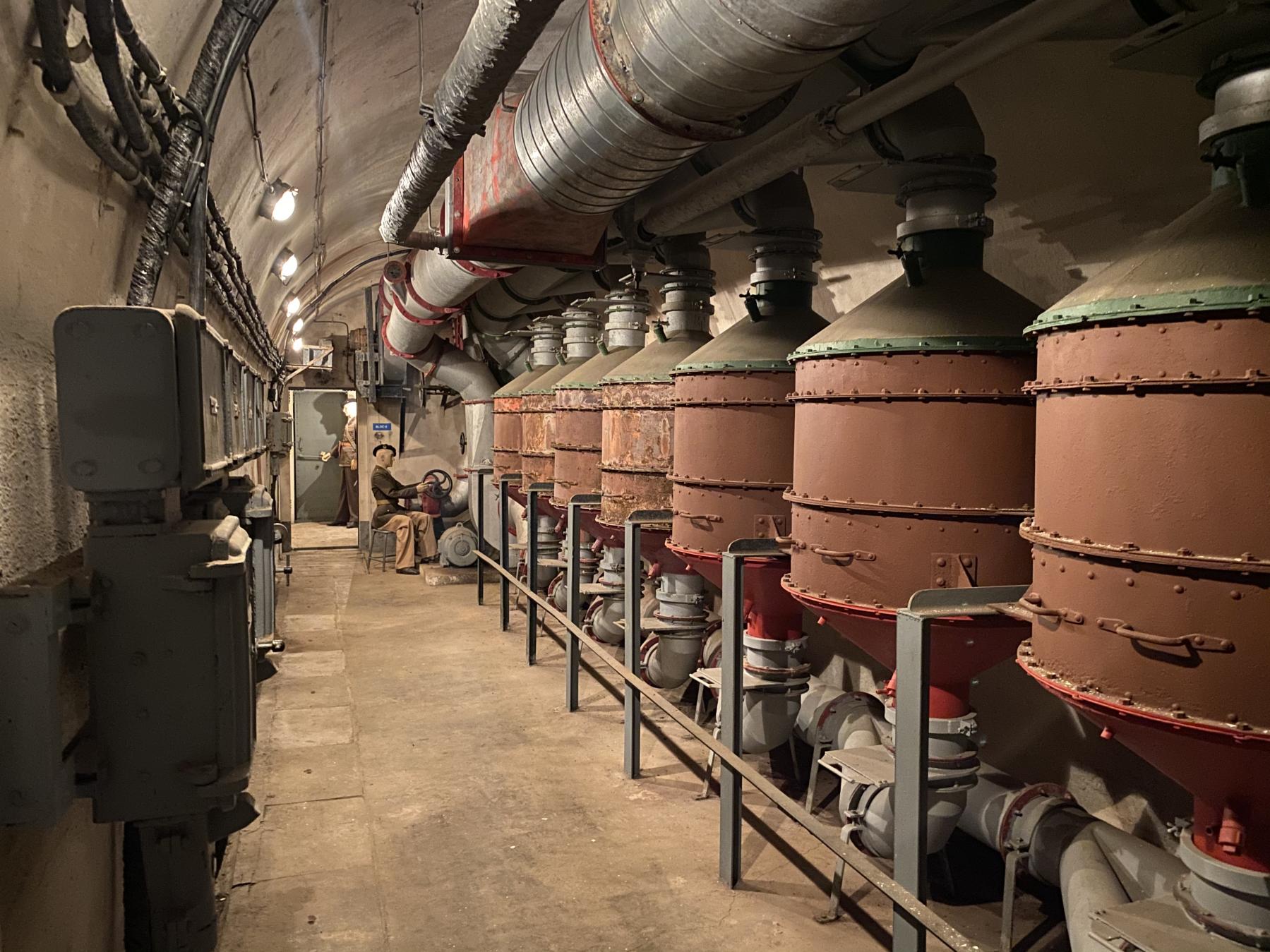 Ligne Maginot - SAINT ROCH (SHR) - (Ouvrage d'artillerie) - La salle de neutralisation (filtrage de l'air)  - Pascal LAMBERT