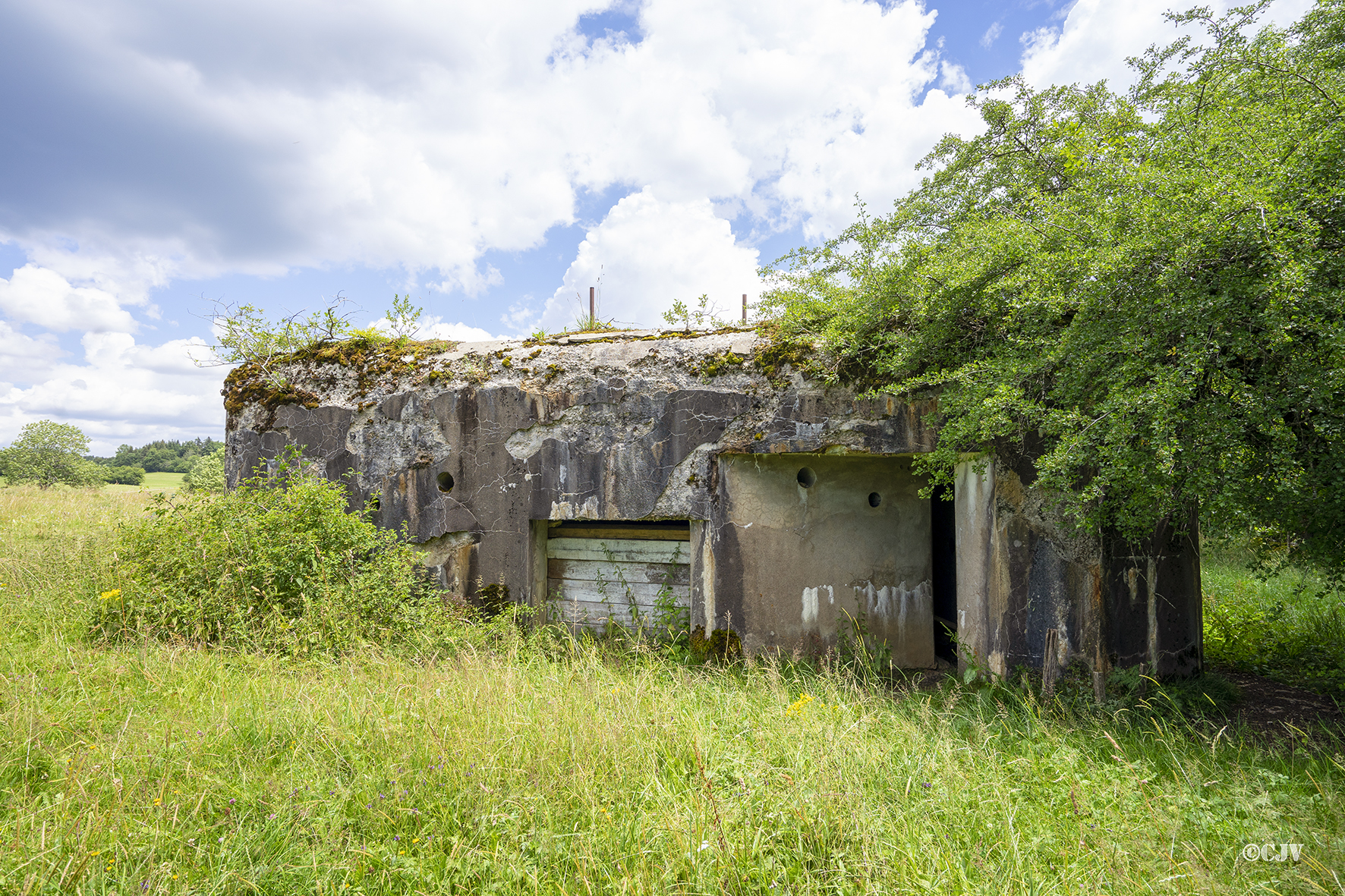 Ligne Maginot - LES BRENETS - (Casemate d'infanterie - double) -  - Lia VERMEULEN
