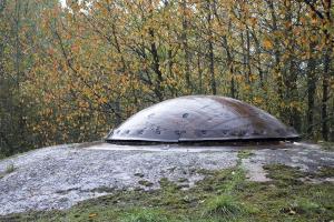 Ligne Maginot - SIMSERHOF - (Ouvrage d'artillerie) - Bloc 1 
Tourelle mitrailleuse éclipsée