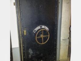 Ligne Maginot - LA FERTE - (Ouvrage d'infanterie) - Bloc 1
Porte étanche 