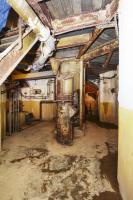 Ligne Maginot - Ouvrage de la Ferté - Bloc 2
Etage inférieur de la tourelle pour deux AM
Le fut central et le système d'évacuation des douilles