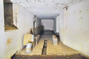 Ligne Maginot - LE CHESNOIS - CHENOIS - (Ouvrage d'artillerie) - Entrée mixte
Support du réservoir relais pour le remplissage des cuves de gas-oil de l'usine.