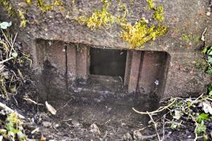 Ligne Maginot - 7/1 - PONT RAIL DE CHALAMPE SUD - (Abri) - Cloche
Créneau de gauche