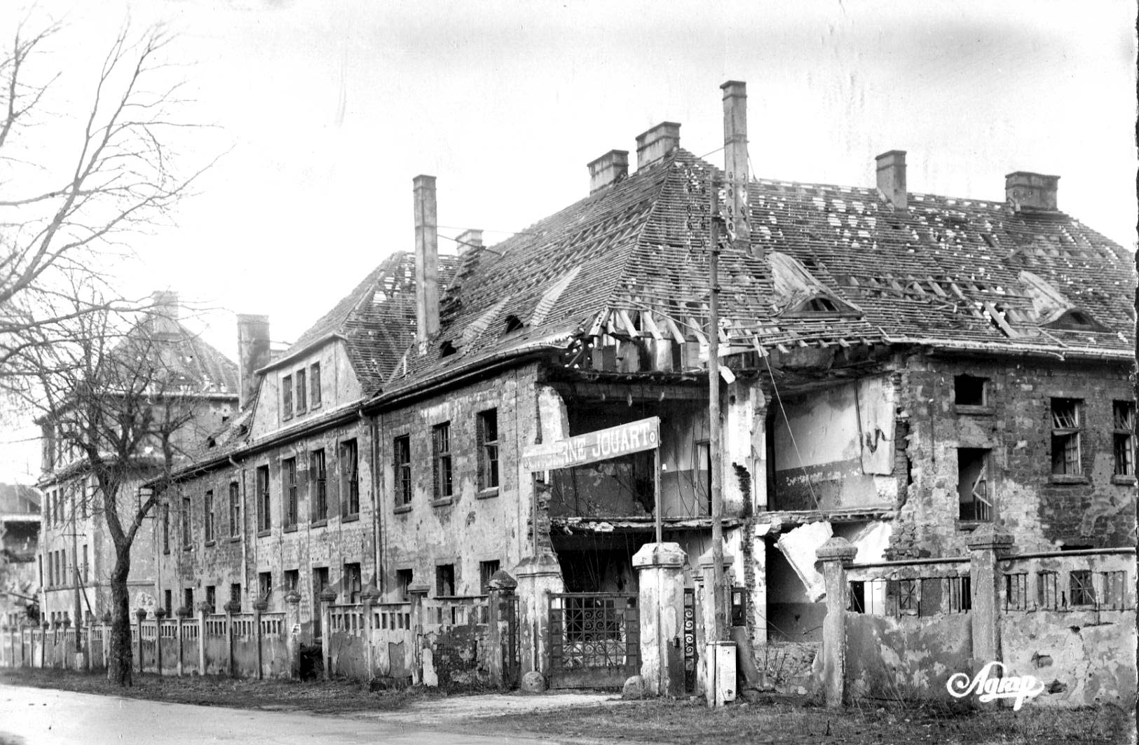 Ligne Maginot - CASERNE JOUARD - (Camp de sureté) - La caserne après guerre - AGRAP