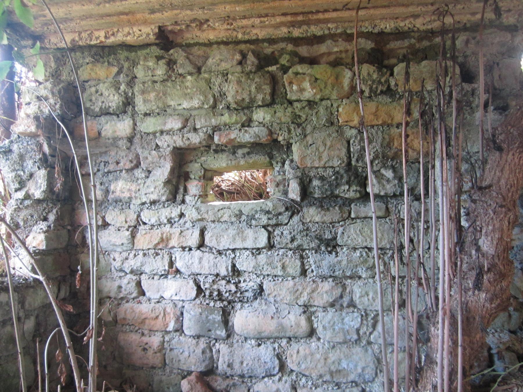 Ligne Maginot - VILLY 4 - MAISON MIART - (Blockhaus pour canon) - Créneau mitrailleuse  - Gregory Fuchs