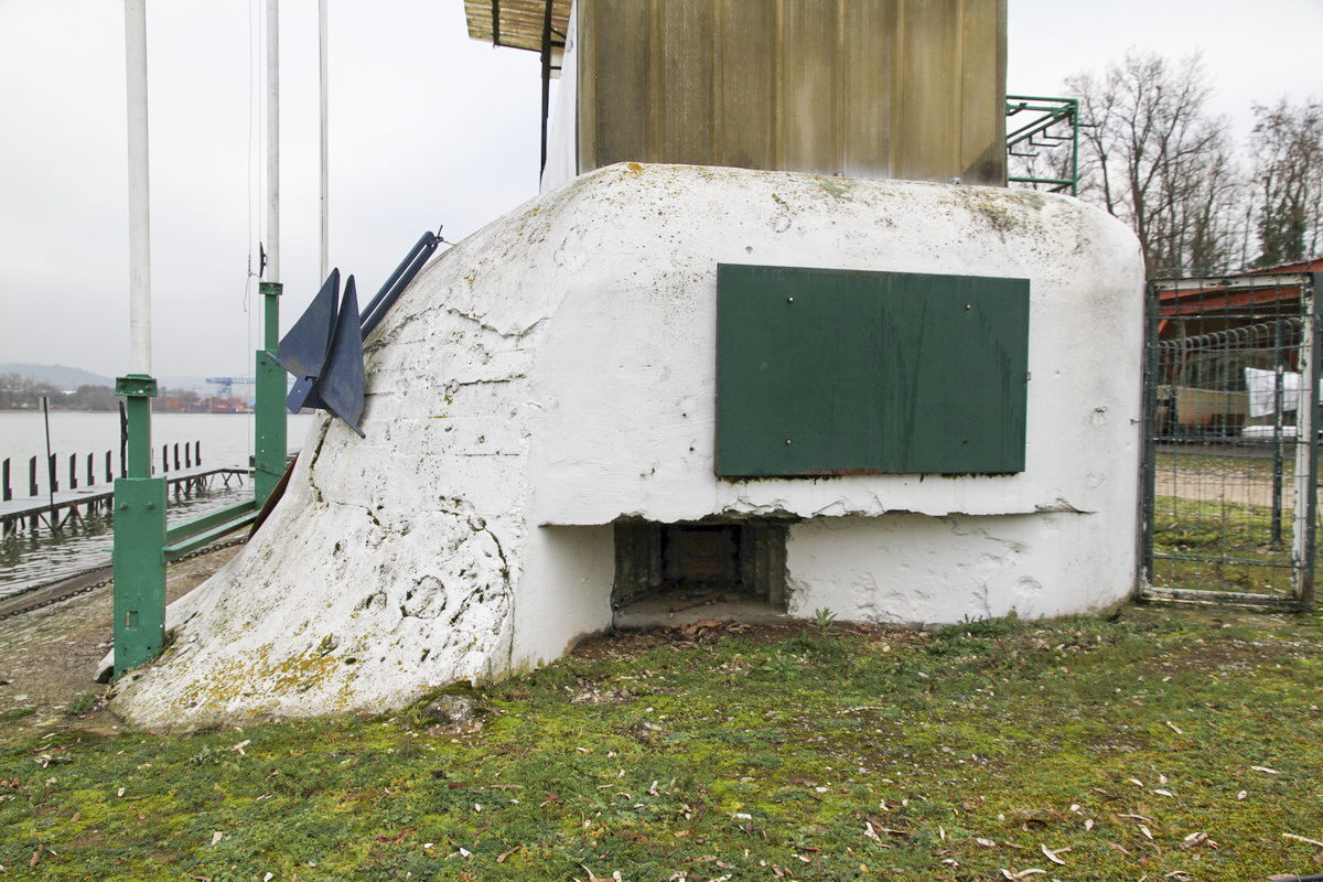 Ligne Maginot - G76 - VILLAGE-NEUF BERGE 8 - (Blockhaus pour arme infanterie) - Créneau Nord - Alain Perouffe