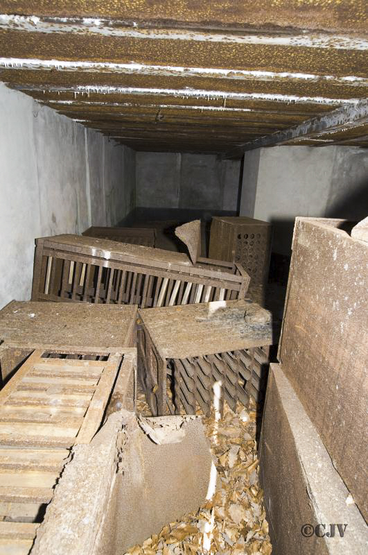 Ligne Maginot - BIESENBERG - (Casemate d'artillerie) - Caisses de munition - Lia VERMEULEN