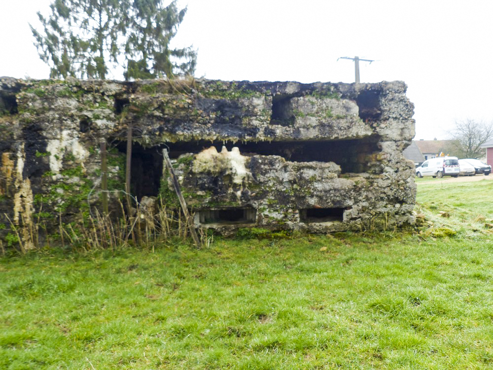 Ligne Maginot - VILLY 2 - MAISON BEAUJET - (Blockhaus pour arme infanterie) - Blockhaus pour mitrailleuses et FM flanquant la Chiers et le fossé antichar vers la casemate de la croix Morel - David HARMAND