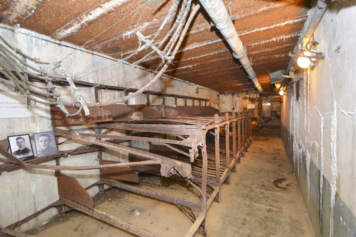Ligne Maginot - LA FERTE - (Ouvrage d'infanterie) - Bloc 2
Chambre de troupe pour 20 hommes - LAMBERT Pascal