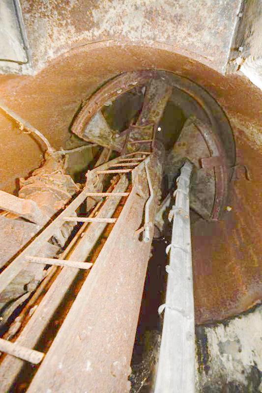 Ligne Maginot - LA FERTE - (Ouvrage d'infanterie) - Bloc 1
Cloche pour AM n° 4 - LAMBERT Pascal
